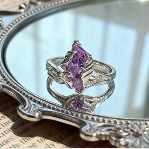 Love and Deepspace | Rafaye Fish Tail Inspired Ring