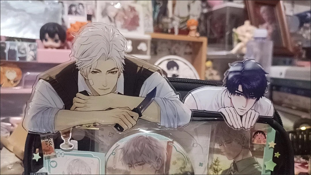 Love and DeepSpace | Caleb Plastic Clamp